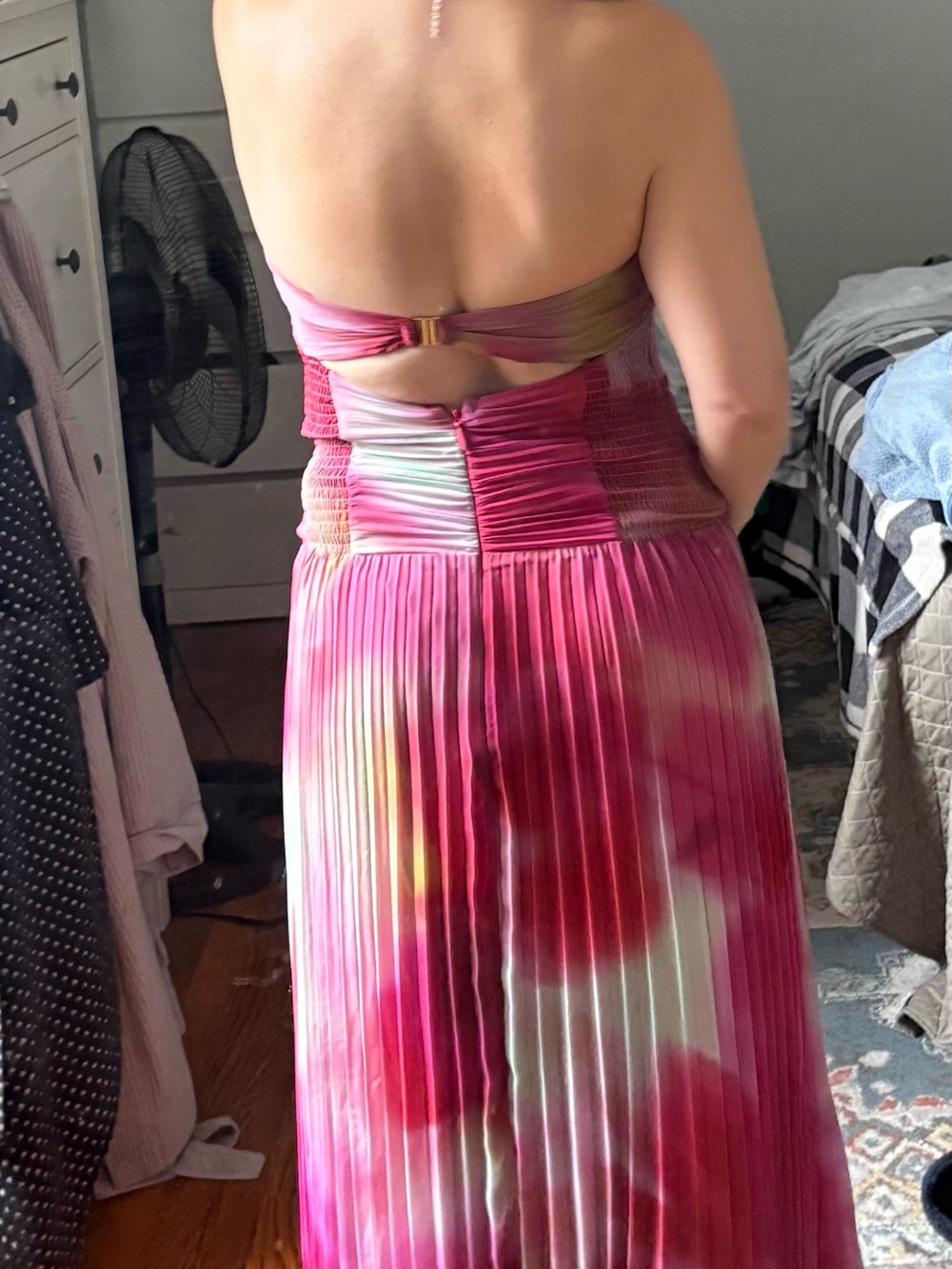 Abercrombie & Fitch Pink Ombre Pleated Maxi Dress - Picture 2 of 3
